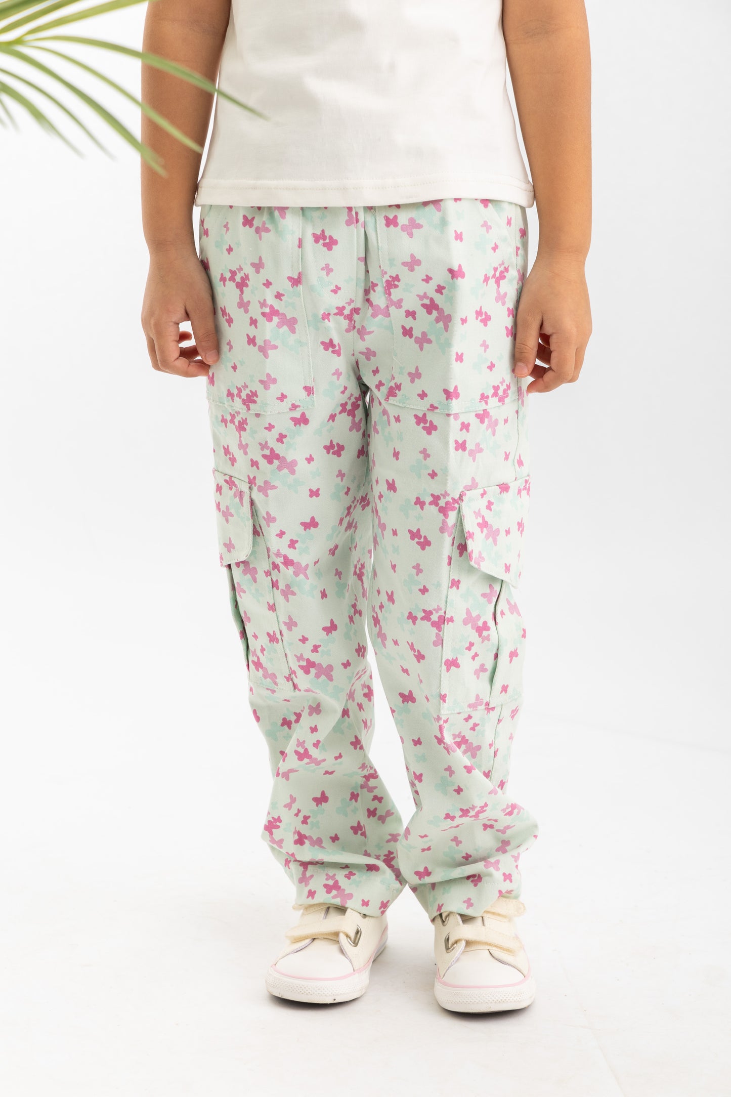 Gabardine Cargo Girls Pants With Two Pockets